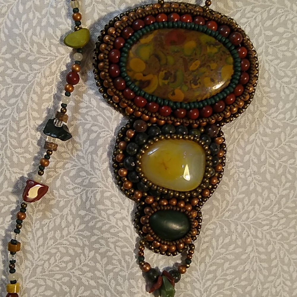 Me-made Jasper embroidered necklace - Picture 2 of 5